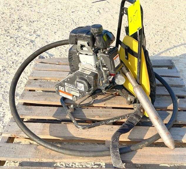 Oztec BP-50 backpack concrete vibrator
