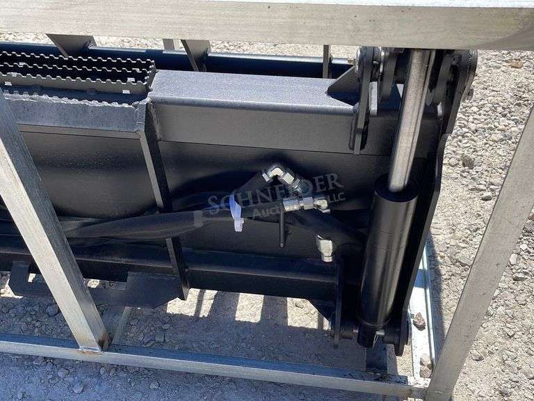 Unused 6.5' skid steer brush grapple