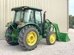 2022 John Deere 5065E tractor w/ loader