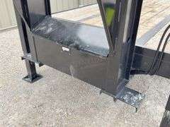 2022 Trailerman 32.5' gooseneck flatbed w/ hydraulic dovetail