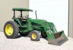 John Deere 6200 tractor w/ loader