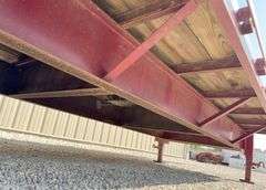 1996 PJ 25' flatbed gooseneck trailer