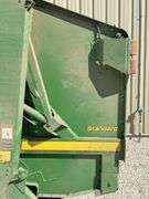John Deere 458 Standard round baler