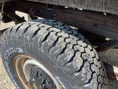 1994 Chevrolet 2500 4x4 w/ snow plow & spreader