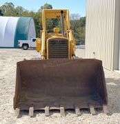 John Deere 450-B crawler loader