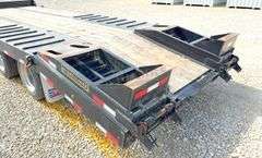 2022 Pitts 24.5' flatbed equipment trailer