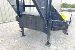 2018 Iron Bull 34' flatbed gooseneck trailer