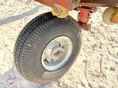 New Holland 254 3-point tedder rake