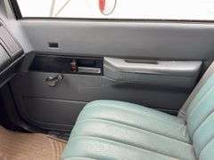 1990 Chevrolet C70 Kodiak grain truck