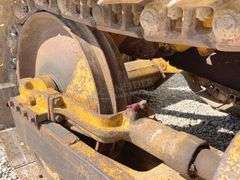 John Deere 450-B crawler loader