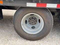 2022 Trailerman 32.5' gooseneck flatbed w/ hydraulic dovetail