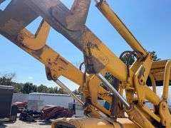 John Deere 450-B crawler loader