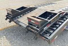 2022 Pitts 24.5' flatbed equipment trailer
