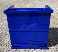 Unused 43" wide dumping hopper for forks