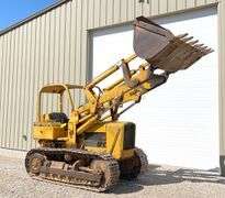 John Deere 450-B crawler loader
