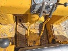 John Deere 450-B crawler loader