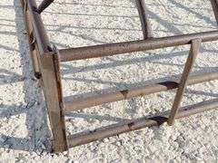 Unused 8.5'x8.5' hay saver bale feeder