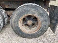 1994 Chevrolet C70 Kodiak tandem axle grain truck