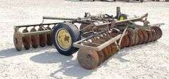 John Deere 10' wheel disc