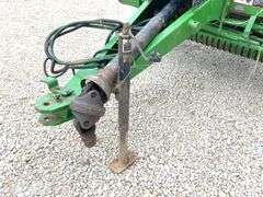 John Deere 435 round baler