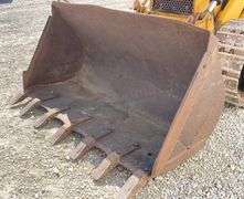 John Deere 450-B crawler loader