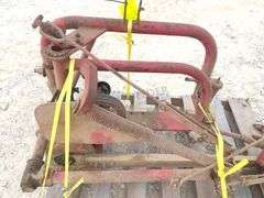 Massey Ferguson 7' 3-pt. sickle mower