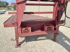 1996 PJ 25' flatbed gooseneck trailer