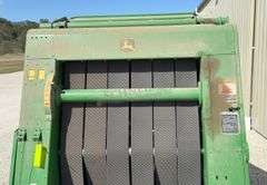 John Deere 458 Standard round baler