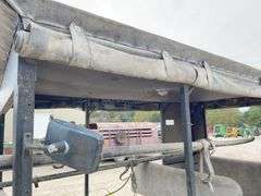 2-seat buggy w/ shafts