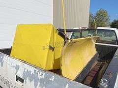 1994 Chevrolet 2500 4x4 w/ snow plow & spreader