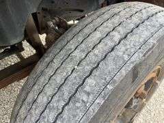 1994 Chevrolet C70 Kodiak tandem axle grain truck