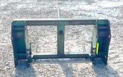 Balemaster quick attach bale spear for JD style quick attach