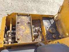 John Deere 450-B crawler loader