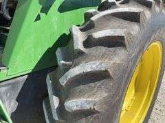 John Deere 6200 tractor w/ loader