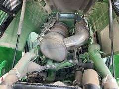 2022 John Deere 5065E tractor w/ loader