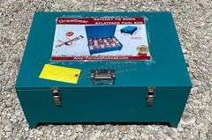 24 unused 27' ratchet straps in box