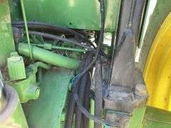 John Deere 6200 tractor w/ loader