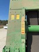 John Deere 458 Standard round baler