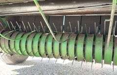 John Deere 458 Standard round baler