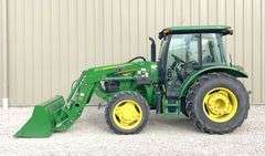 2022 John Deere 5065E tractor w/ loader