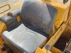 John Deere 450-B crawler loader