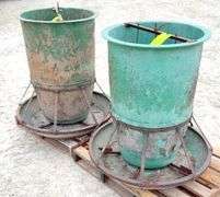 2 poly hog feeders