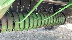 John Deere 458 Standard round baler