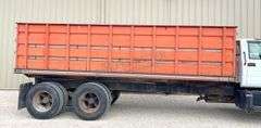 1994 Chevrolet C70 Kodiak tandem axle grain truck