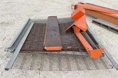 2015 EZ-Screen 1200XLS portable screener