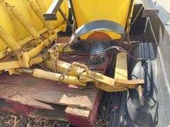 1994 Chevrolet 2500 4x4 w/ snow plow & spreader