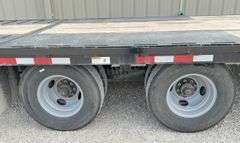 2022 Trailerman 32.5' gooseneck flatbed w/ hydraulic dovetail