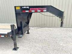 2022 Trailerman 32.5' gooseneck flatbed w/ hydraulic dovetail