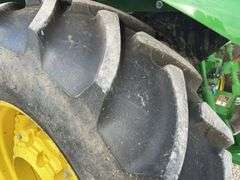 2022 John Deere 5065E tractor w/ loader