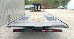 2022 Trailerman 32.5' gooseneck flatbed w/ hydraulic dovetail